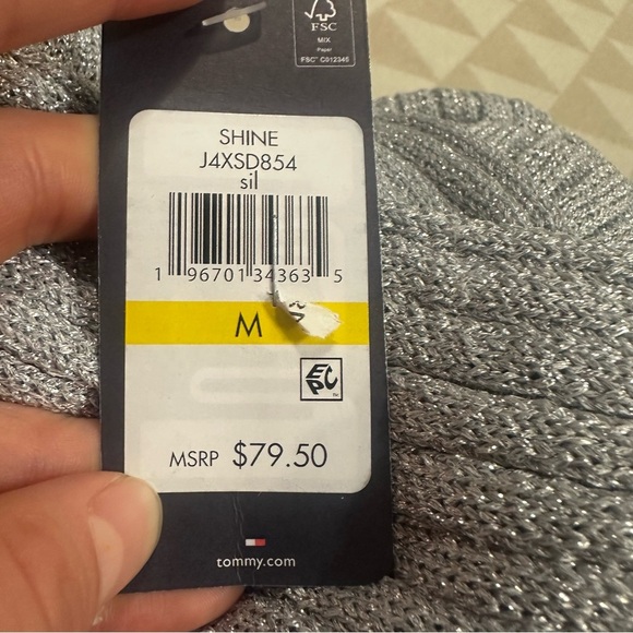 Tommy Hilfiger
Women's Metallic Ribbed V-Neck Sweater - Picture 4 of 4